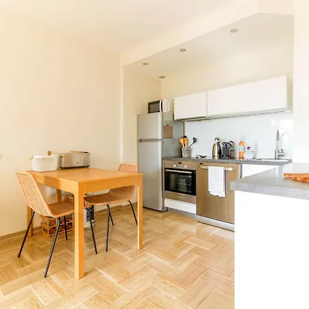 Select'sohome - Magnifique Au Coeur Du Lavandou Pour 3 Personnes Avec Vue ! - Dream Le Lavandou